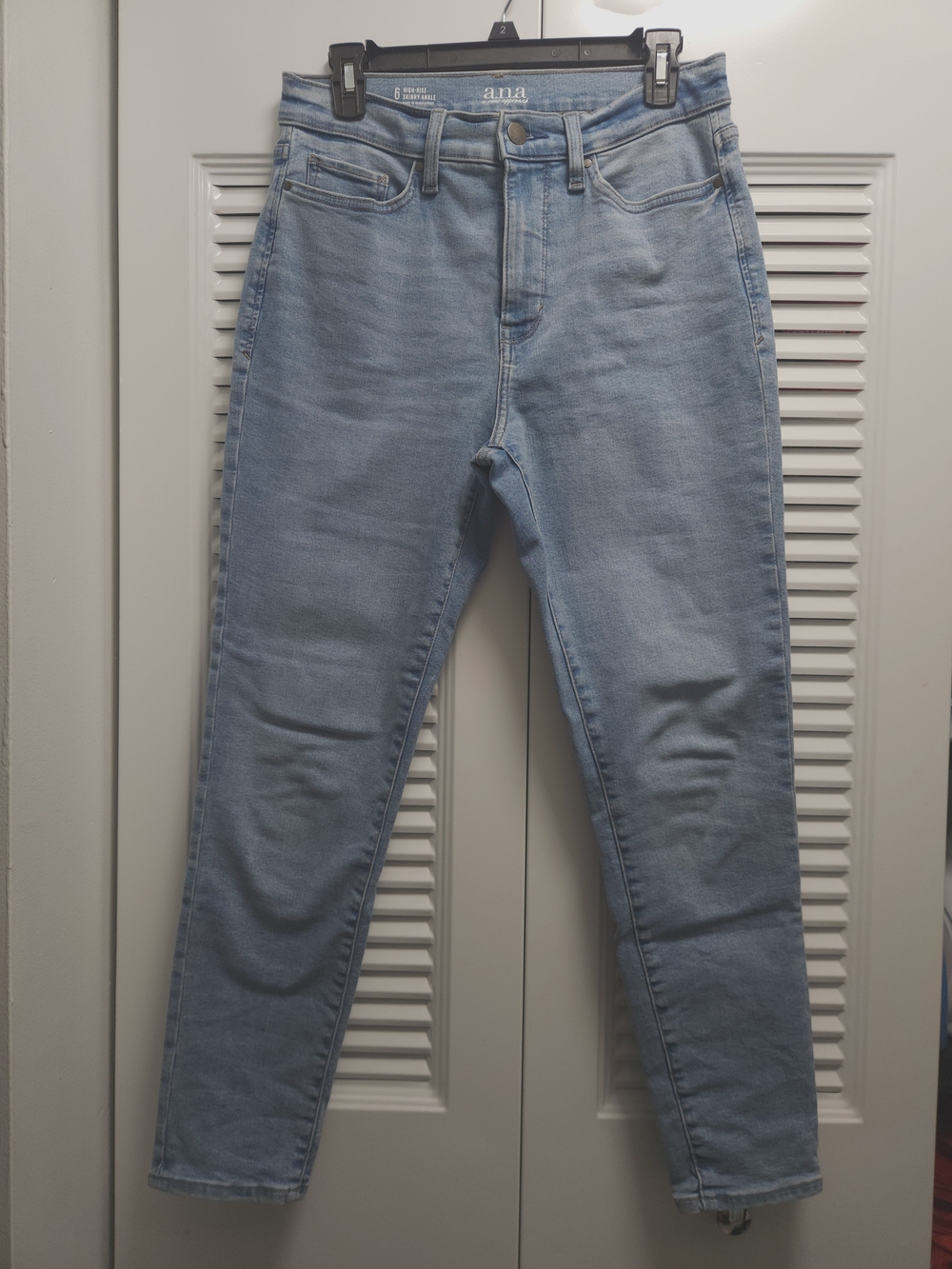 a.n.a. A New Approach High-Rise Skinny Ankle Jeans Size 6 NWOT